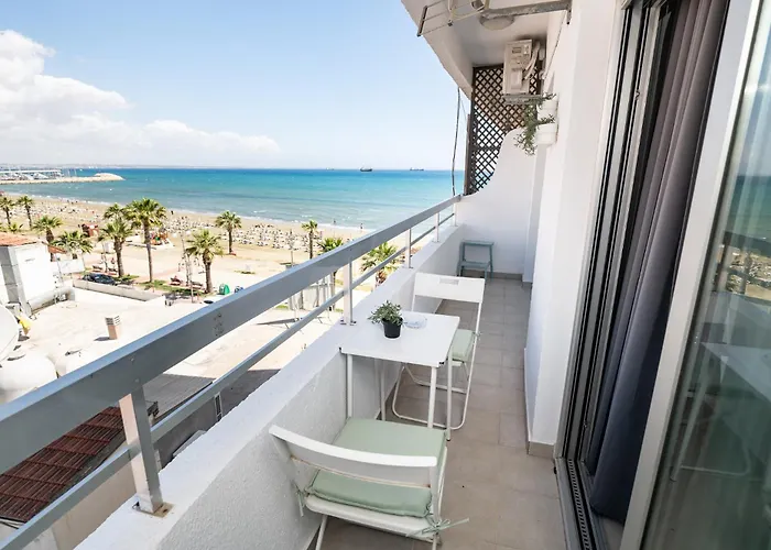 Quattro Beachfront Sea View Ap 34